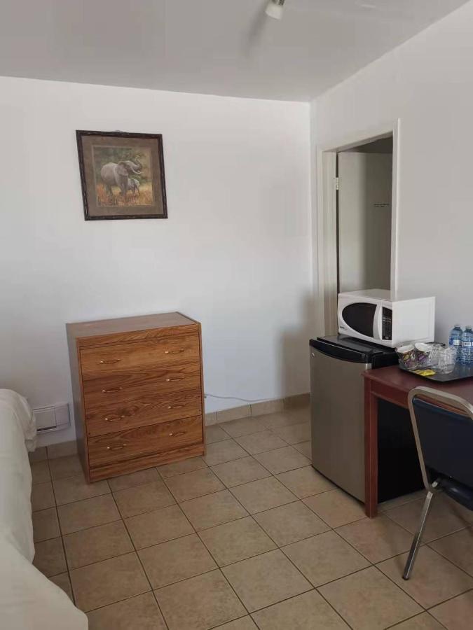 Dundurn Motel 外观 照片